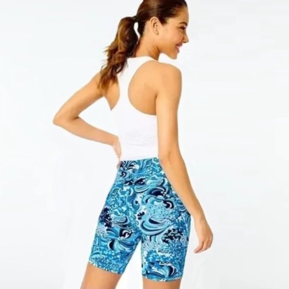 NWT Lilly Pulitzer Luxletic South Beach High Rise Bike Shorts, UPF 50+ Sz. Small - Picture 2 of 15